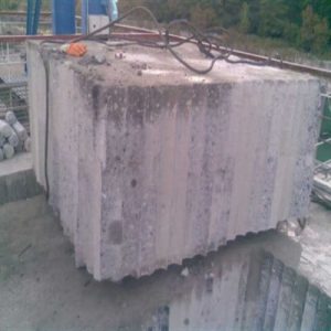 Ümraniye karot hizmeti kapsamında büyük kütleli beton yapıların kesim işlemi gerçekleştirir.